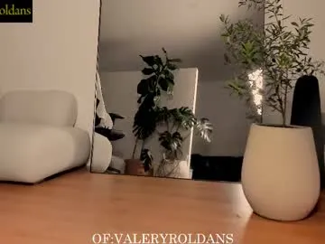 OrgazMia – webcam model profile photo Image 19