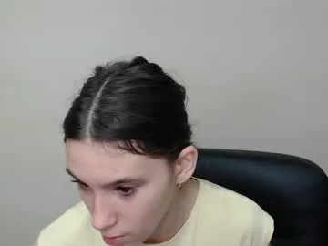 nastybella_1 – webcam model profile photo Image 18