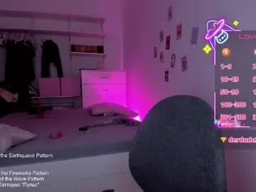 livslifee – webcam model profile photo Image 9