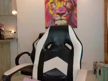 PeachGirl – webcam model profile photo Image 9