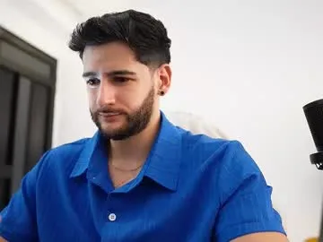 brattymuse – webcam model profile photo Image 19