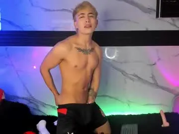 OrgazMia – webcam model profile photo Image 18