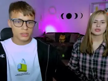 glossybabe_ – webcam model profile photo Image 11