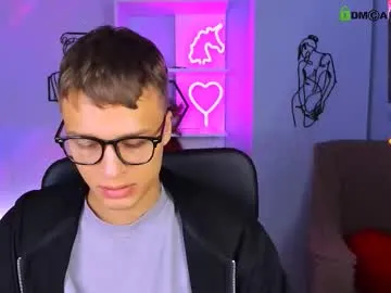 glossybabe_ – webcam model profile photo Image 17