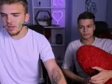 glossybabe_ – webcam model profile photo Image 6