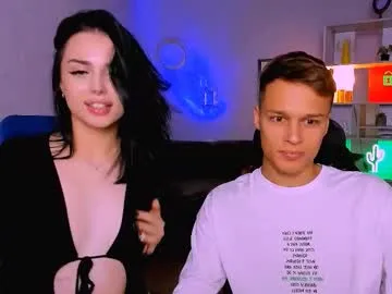 glossybabe_ – webcam model profile photo Image 8