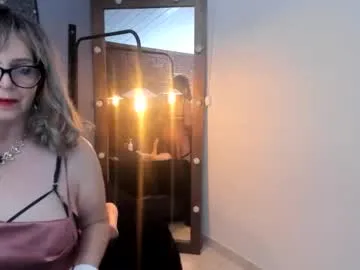 bunnydollstella – webcam model profile photo Image 14