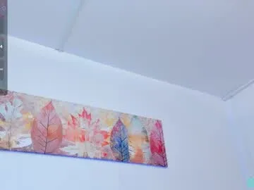 PeachGirl – webcam model profile photo Image 12