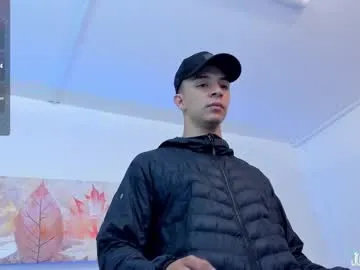 PeachGirl – webcam model profile photo Image 15