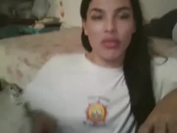 mayadashaaa – webcam model profile photo Image 2