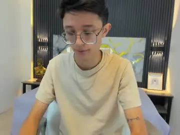 to4ka-gi – webcam model profile photo Image 10