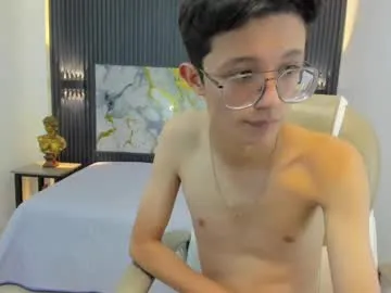 to4ka-gi – webcam model profile photo Image 5