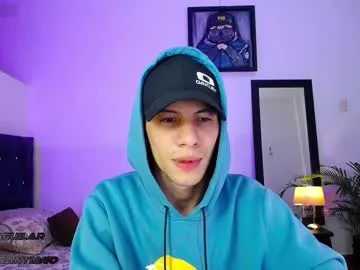 Likachkaa – webcam model profile photo Image 7