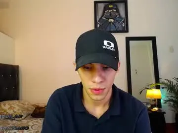 Likachkaa – webcam model profile photo Image 8