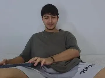 Ellidi – webcam model profile photo Image 6