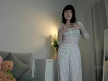 LuxBby – webcam model profile photo Image 11