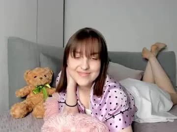 LuxBby – webcam model profile photo Image 6