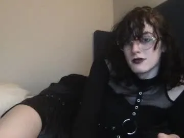 NickiMaldini – webcam model profile photo Image 12