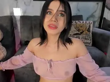 Kristallik-1 – webcam model profile photo Image 12