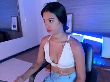 xlunami – webcam model profile photo Image 10