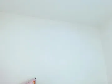 xlunami – webcam model profile photo Image 15