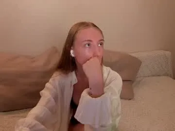 ALISE8881 – webcam model profile photo Image 3