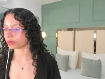 mari_sweeet – webcam model profile photo Image 5