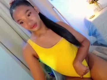 camilaandrade_ – webcam model profile photo Image 8