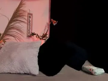 bridgetjean – webcam model profile photo Image 8