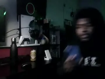 xlunami – webcam model profile photo Image 2