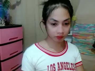 Likachkaa – webcam model profile photo Image 12