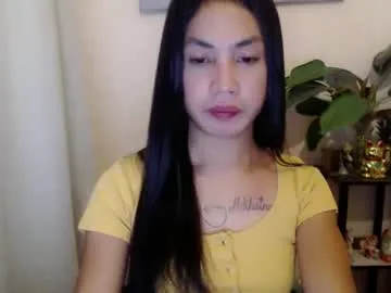 Likachkaa – webcam model profile photo Image 4