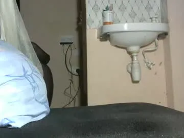 liah_grey8 – webcam model profile photo Image 12