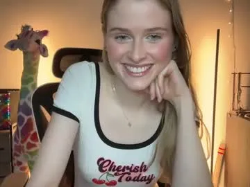 theopium – webcam model profile photo Image 2