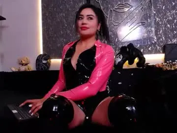 MiaLiaHot – webcam model profile photo Image 15
