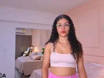 MaddieBryggs – webcam model profile photo Image 2