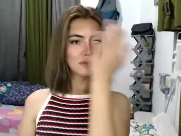 MinniMia – webcam model profile photo Image 5