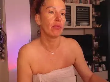 korinaluvv – webcam model profile photo Image 17