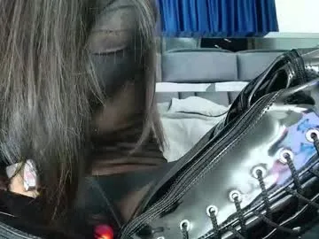 xlunami – webcam model profile photo Image 16