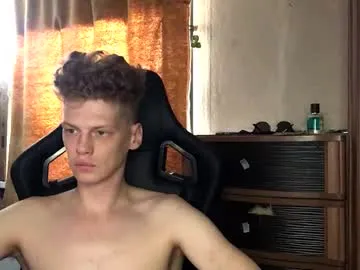 Lorablu – webcam model profile photo Image 11