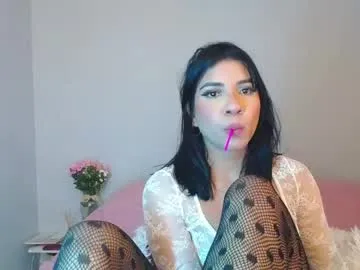 SheOnShe – webcam model profile photo Image 8