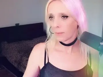 millemimi free chat on liveonude Image 10