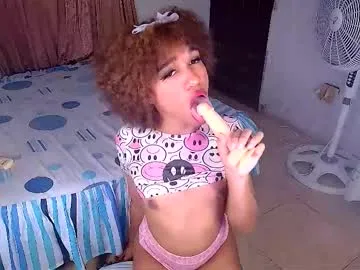 vixenvictoriaa – webcam model profile photo Image 17