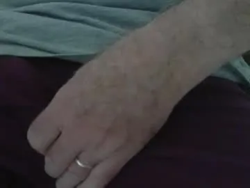 Likachkaa – webcam model profile photo Image 9