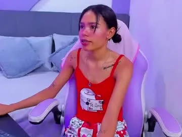 vixenvictoriaa – webcam model profile photo Image 5