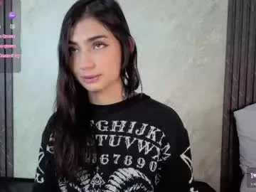 gaia_333 – webcam model profile photo Image 9