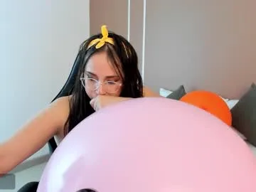 mayadashaaa – webcam model profile photo Image 19