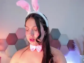-B-a-D-G-1-r-L – webcam model profile photo Image 11