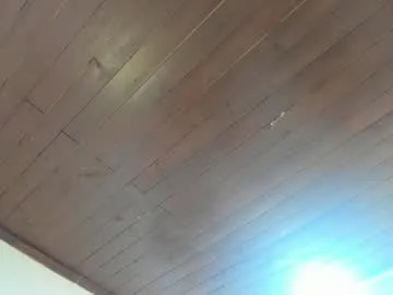 xlunami – webcam model profile photo Image 3