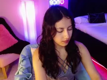 millemimi – webcam model profile photo Image 9